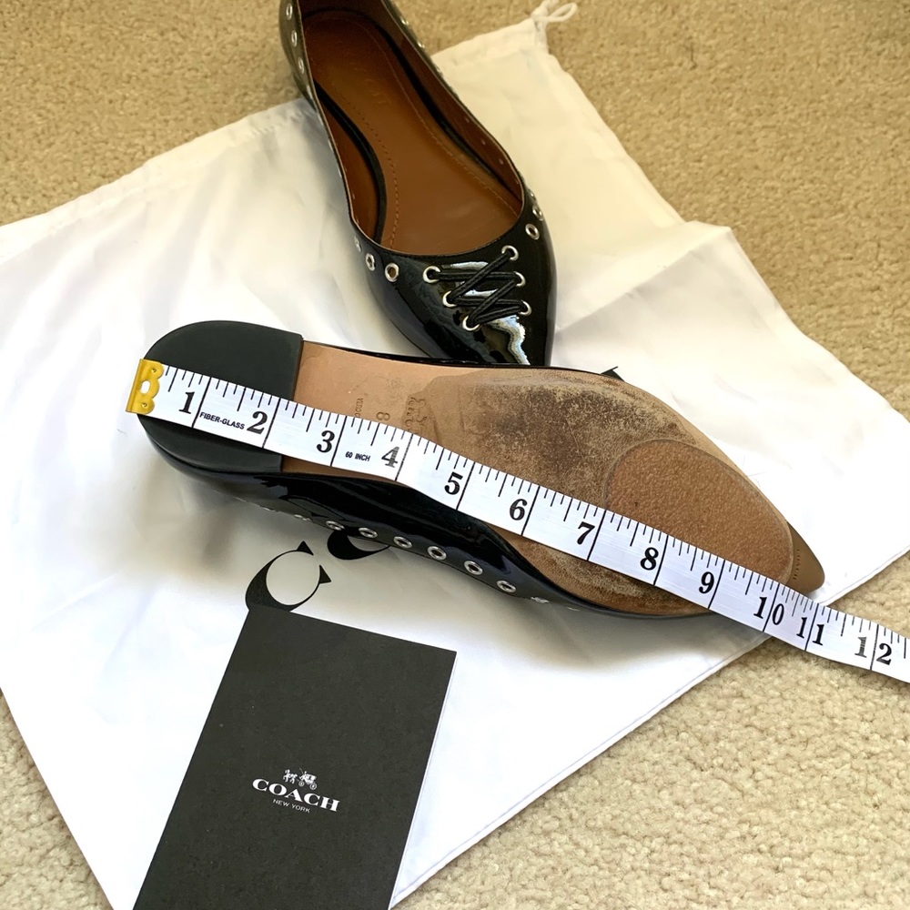 COACH Patent leather grommet flat size 8 - Picture 4 of 4